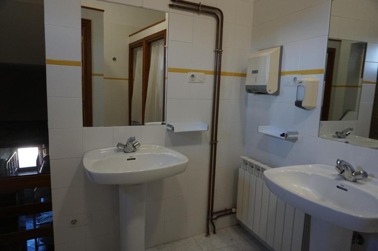Albergue De ซอส เดลไรย์ กาโตลีโก ภายนอก รูปภาพ