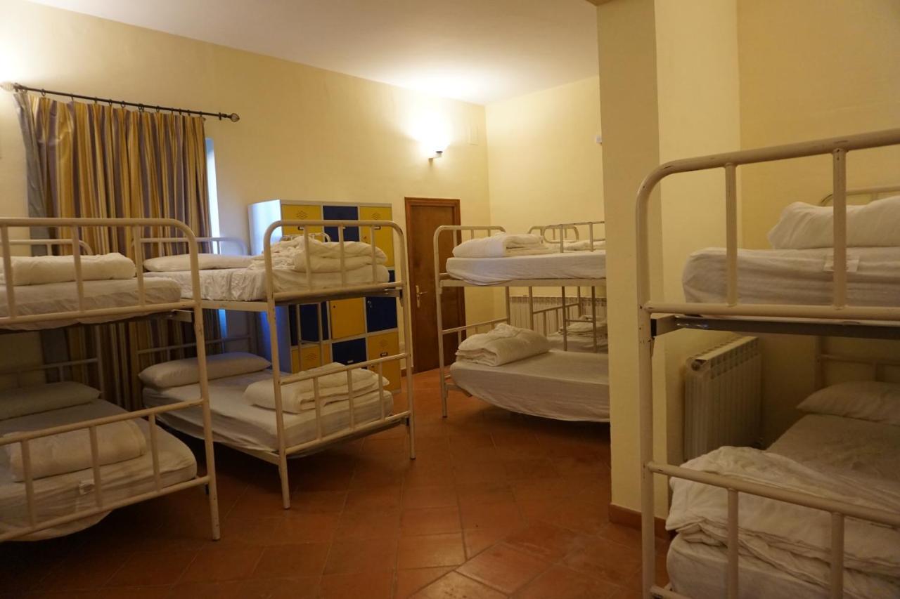 Albergue De ซอส เดลไรย์ กาโตลีโก ภายนอก รูปภาพ